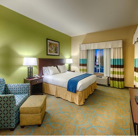 Hampton Inn & Suites Ред-Блафф Экстерьер фото