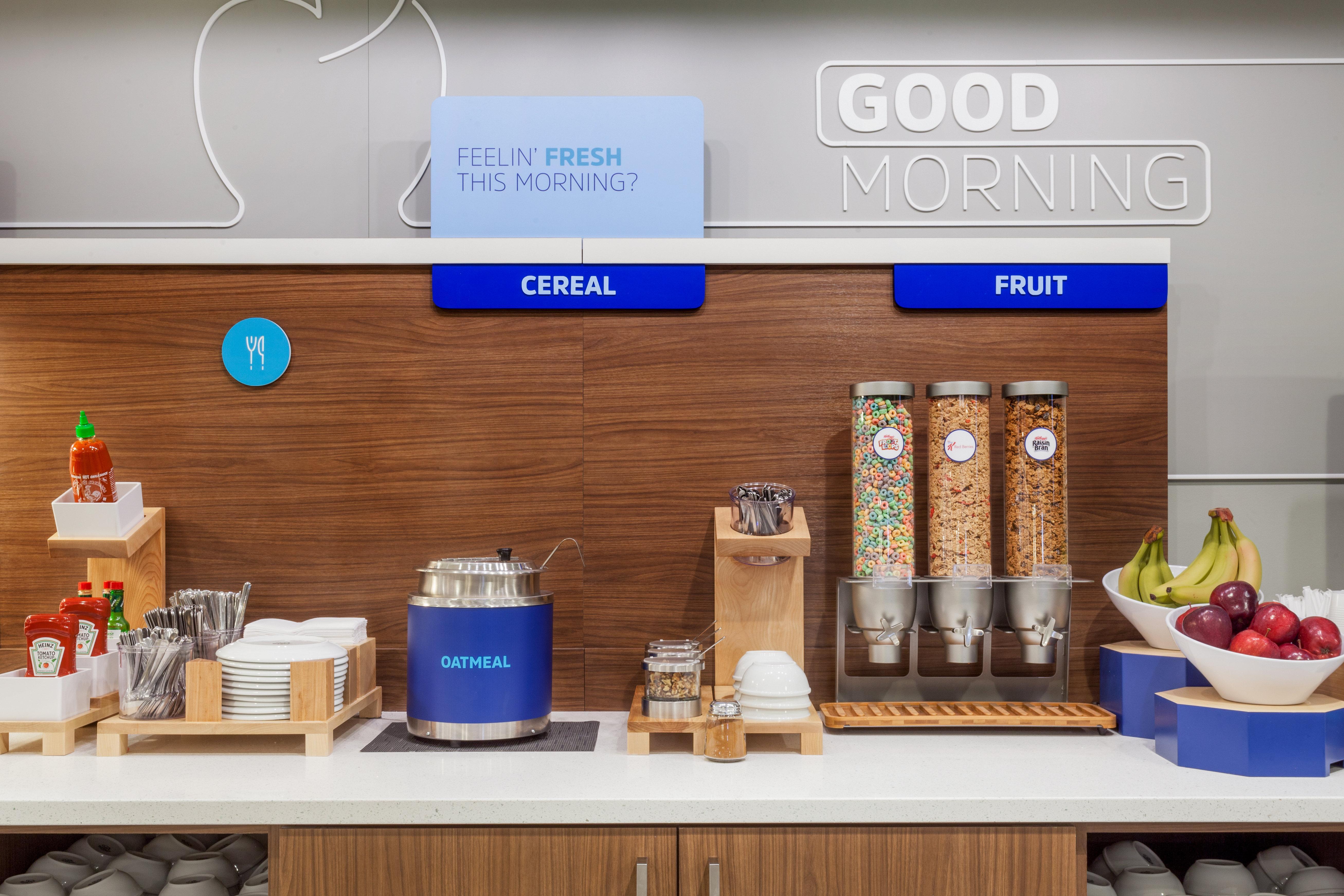 Hampton Inn & Suites Ред-Блафф Экстерьер фото