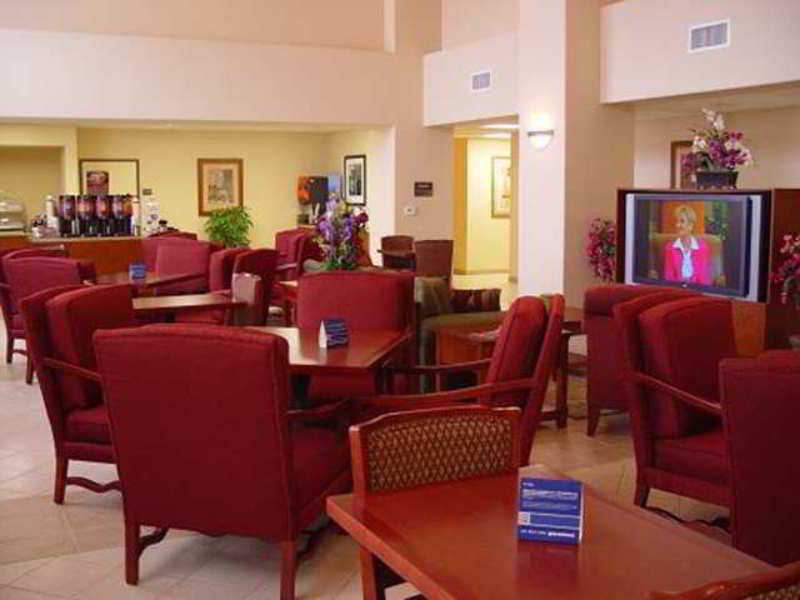 Hampton Inn & Suites Ред-Блафф Ресторан фото